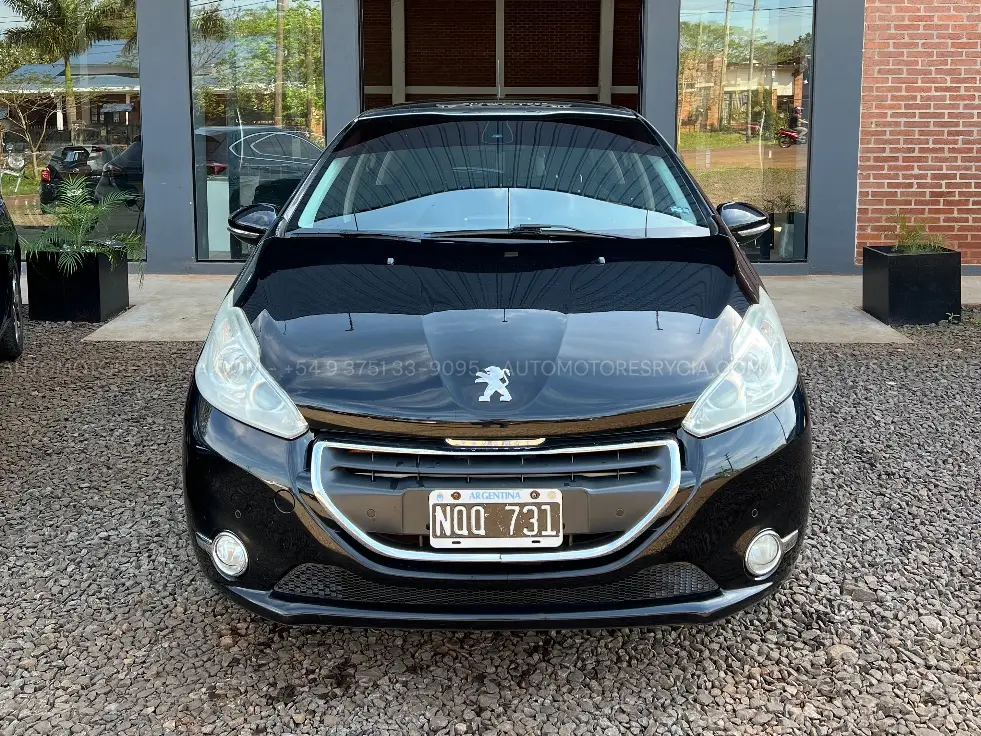 Peugeot 208 Feline Pack Cuir