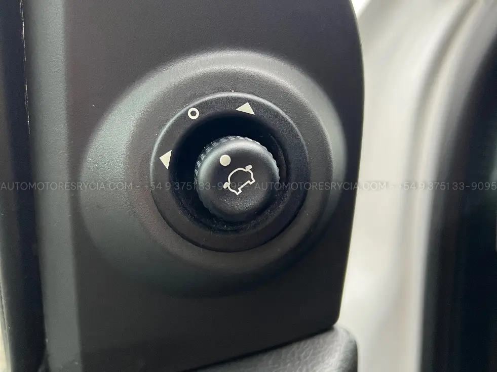 Ford KA SE – foto 7 de 11