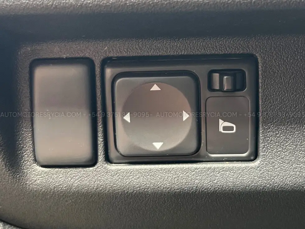 Nissan March Media Tech – foto 8 de 11