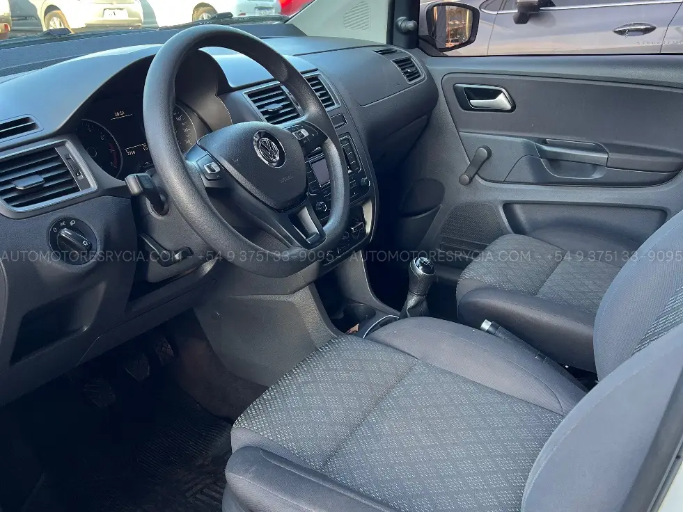 Volkswagen Fox Trendline – foto 6 de 10