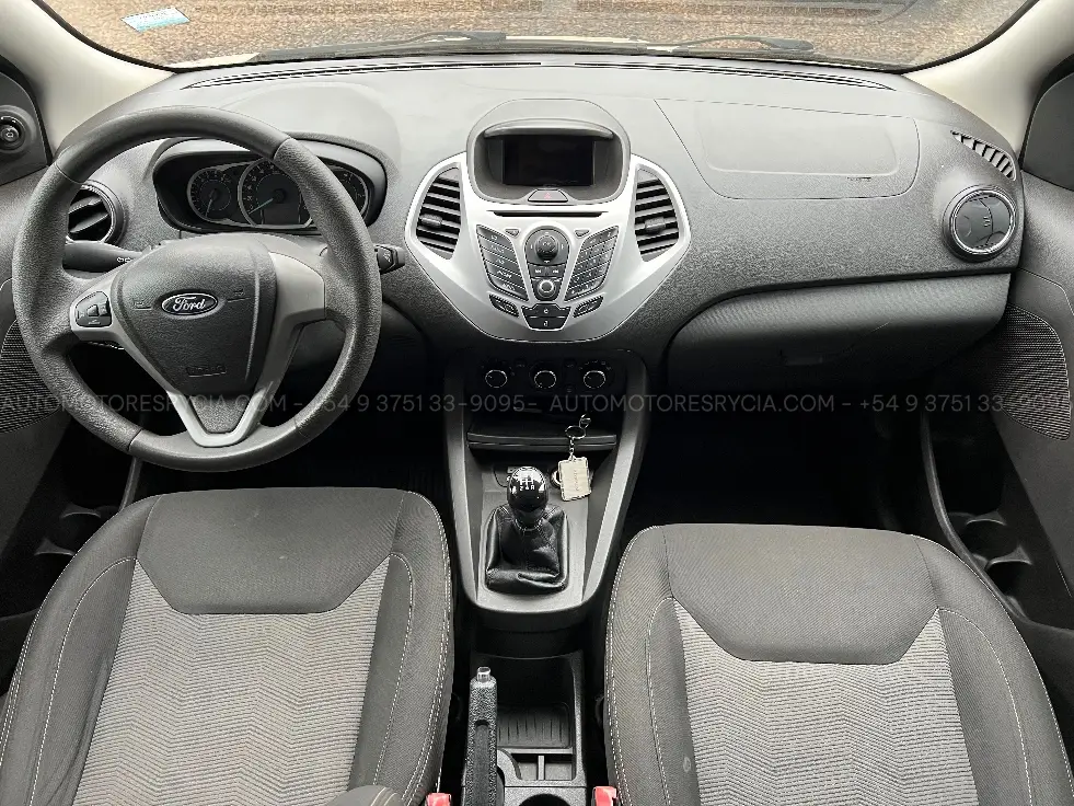Ford KA SEL – foto 8 de 11