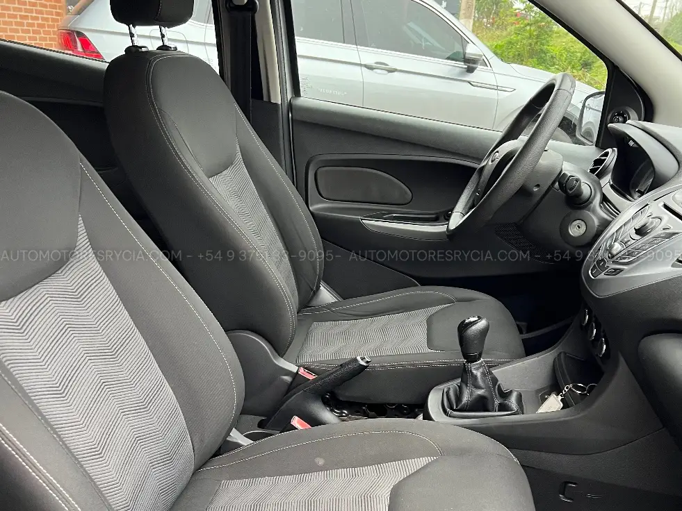 Ford KA SEL – foto 10 de 11