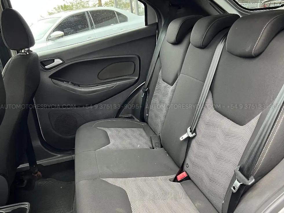 Ford KA SEL – foto 11 de 11