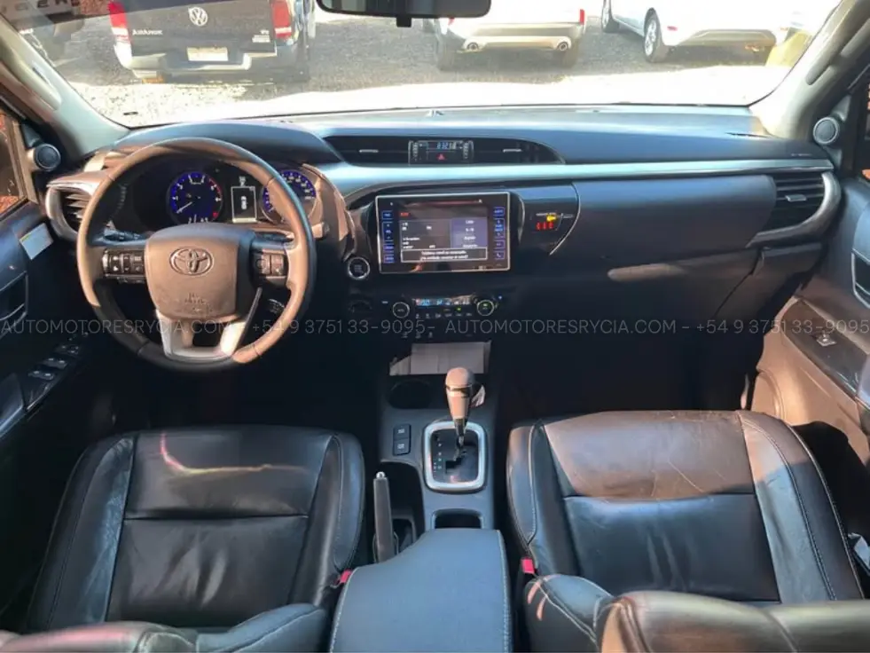 Toyota Hilux SRX – foto 6 de 7