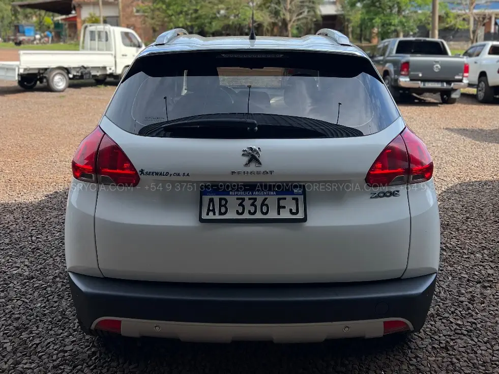 Peugeot 2008 Feline – foto 4 de 10