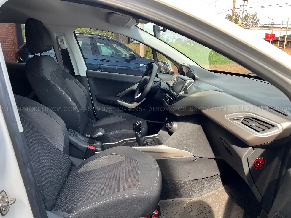 Peugeot 2008 Feline – foto 9 de 10
