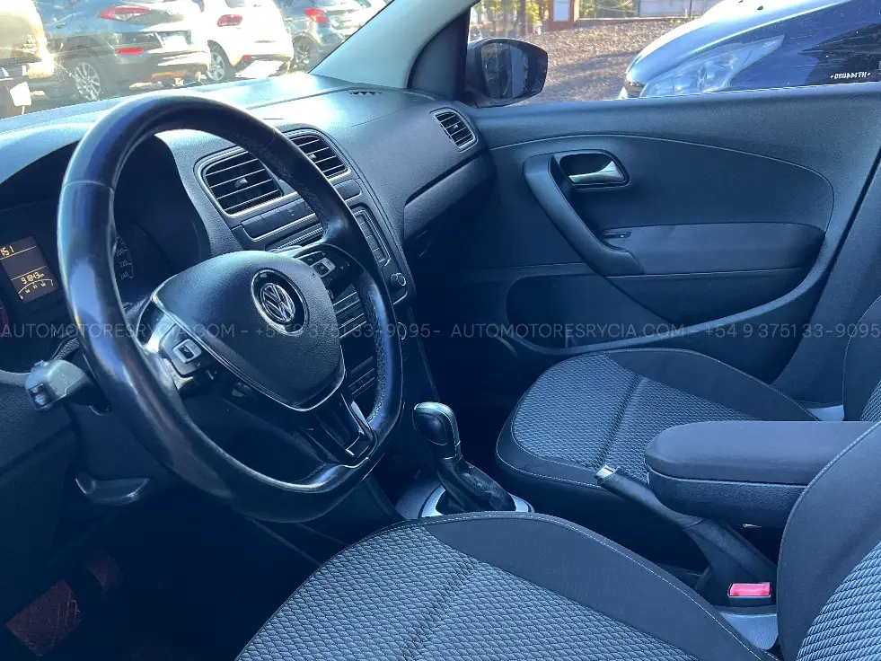 Volkswagen Polo – foto 5 de 10