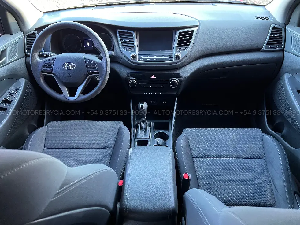 Hyundai Tucson – foto 8 de 14