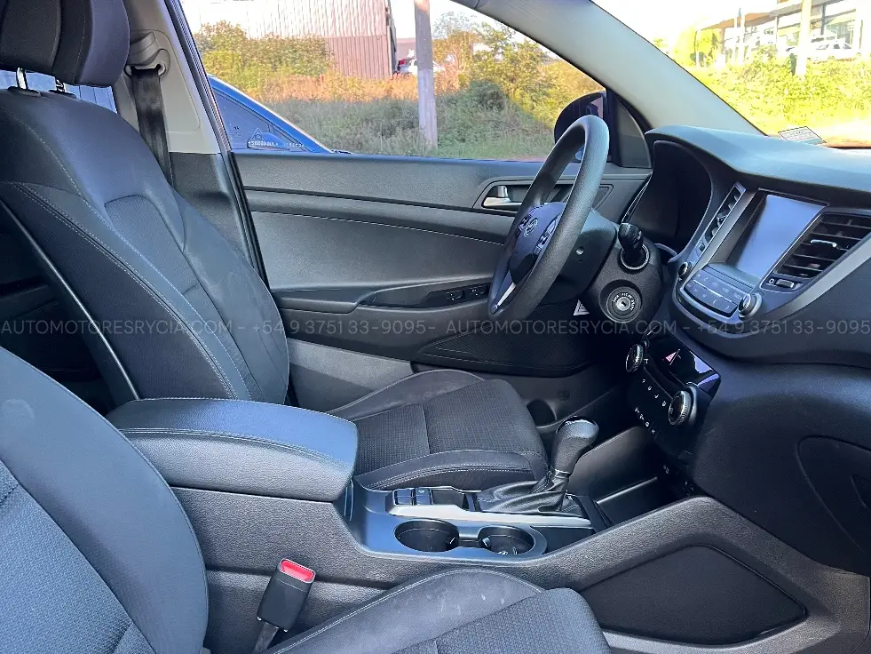 Hyundai Tucson – foto 9 de 14