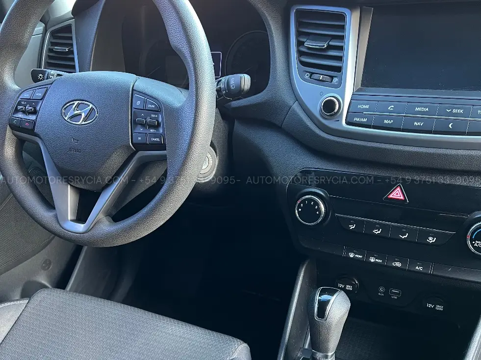 Hyundai Tucson – foto 11 de 14